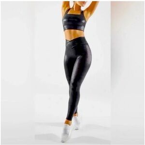 BuffBunny Viper Leggings in Black Dragon in size USWXL